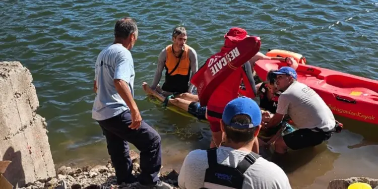 DIQUE LA QUEBRADA: UN HOMBRE SUFRIÓ UN GOLPE EN LA CABEZA Y ESTABA AHOGADO