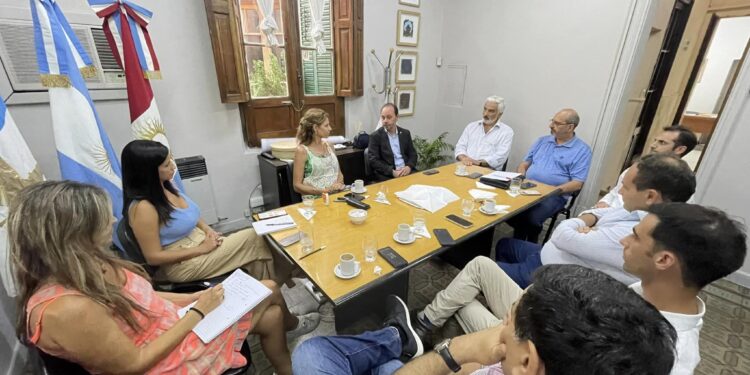 MENDIOLAZA SE SUMA AL ENTE METROPOLITANO: UNIENDO ESFUERZOS POR EL DESARROLLO REGIONAL