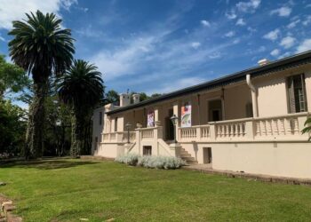 Muestra de arte colectiva en Agua de Oro