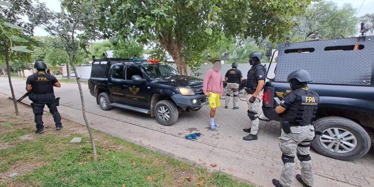 TRAS PATRULLAJES PREVENTIVOS, SE INCAUTÓ COCAÍNA EN UNQUILLO