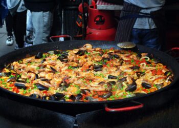 FESTIVAL DE LA PAELLA GIGANTE EN AGUA DE ORO