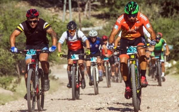 ESTE DOMINGO VUELVE EL «RALLY CERRO PAN DE AZÚCAR» EN BICICLETA A VILLA ALLENDE