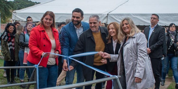 INAUGURACIÓN DE LA BIBLIOTECA PEDAGÓGICA EN RÍO CEBALLOS