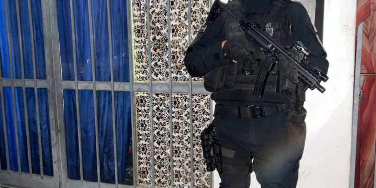 DOS DETENIDOS POR VENTA DE DROGAS EN JESÚS MARÍA Y COLONIA CAROYA