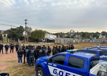 OPERATIVO EN BARRIO POLINESIAS: DETENCIONES Y SECUESTRO DE PRENDAS POR ROBOS A COMERCIOS