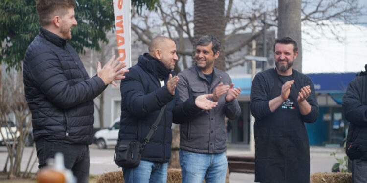 Jesús María estrena el Festival Adeeentro: música, gastronomía y humor cordobés con Camilo y Nardo