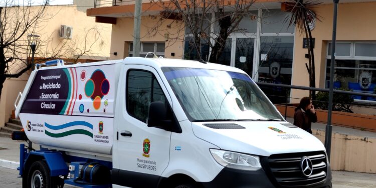 SALSIPUEDES AMPLÍA SU FLOTA DE VEHÍCULOS PARA IMPULSAR EL RECICLADO Y LA ECONOMÍA CIRCULAR