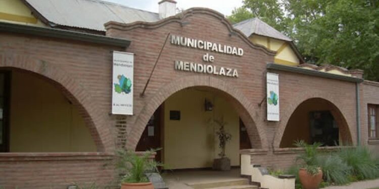 MENDIOLAZA ENVIÓ AL CONCEJO DELIBERANTE UN PROYECTO PARA DECLARAR LA EMERGENCIA ECONÓMICA