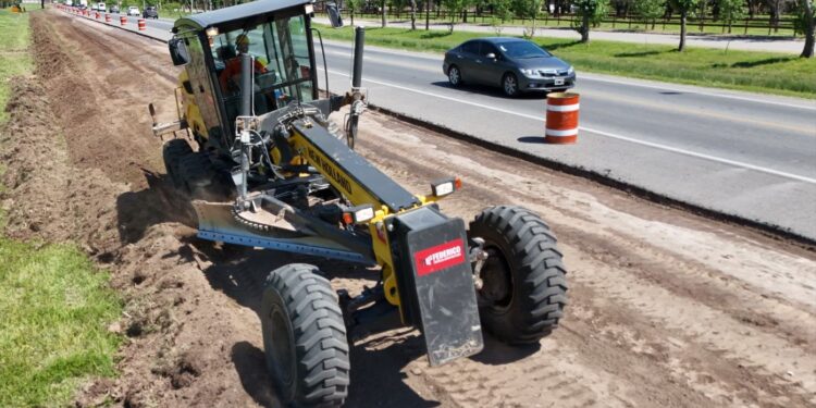 Villa Allende: comenzó la duplicación de calzada de la avenida Padre Luchesse
