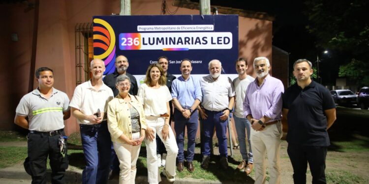 MENDIOLAZA INCORPORÓ 236 NUEVAS LUMINARIAS LED