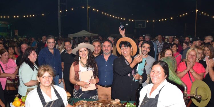 Gran inauguración de la temporada de verano en Agua de Oro