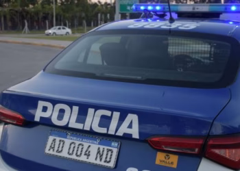 Un motociclista desbarrancó contra el guardarraíl y murió en Río Ceballos