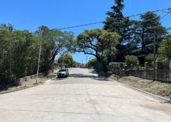 AGUA DE ORO: HABILITARON OBRAS DE ADOQUINADO Y CORDÓN CUNETA