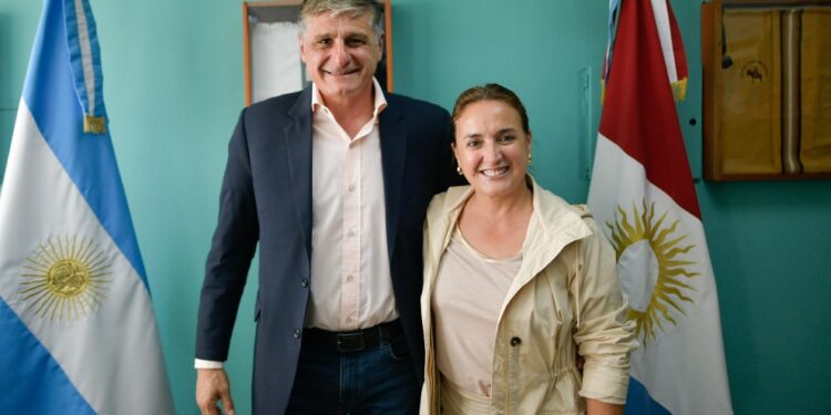 Prunotto presentó el programa “Nuestra Bandera” y se reunió con mujeres referentes del departamento Punilla