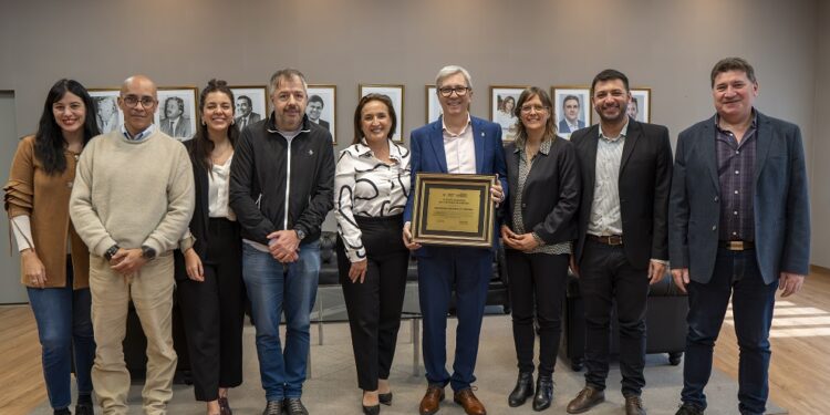 Reconocimiento a la UNC por su destacada posición en ranking internacional