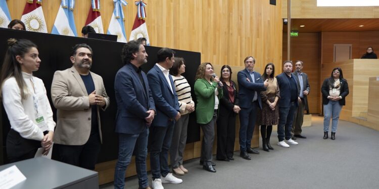 Legislatura: jóvenes del departamento Colón realizaron una simulación parlamentaria