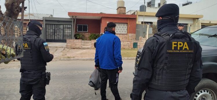 PATRULLAJES PREVENTIVOS: FPA SECUESTRÓ ESTUPEFACIENTES EN LA CALERA Y RÍO CUARTO