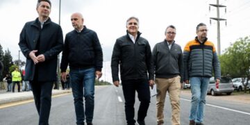 Llaryora habilitó el segundo tramo de la duplicación de la avenida Padre Luchesse