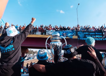 Impresionante caravana del Belgrano campeón: lo mejor del recorrido en Córdoba